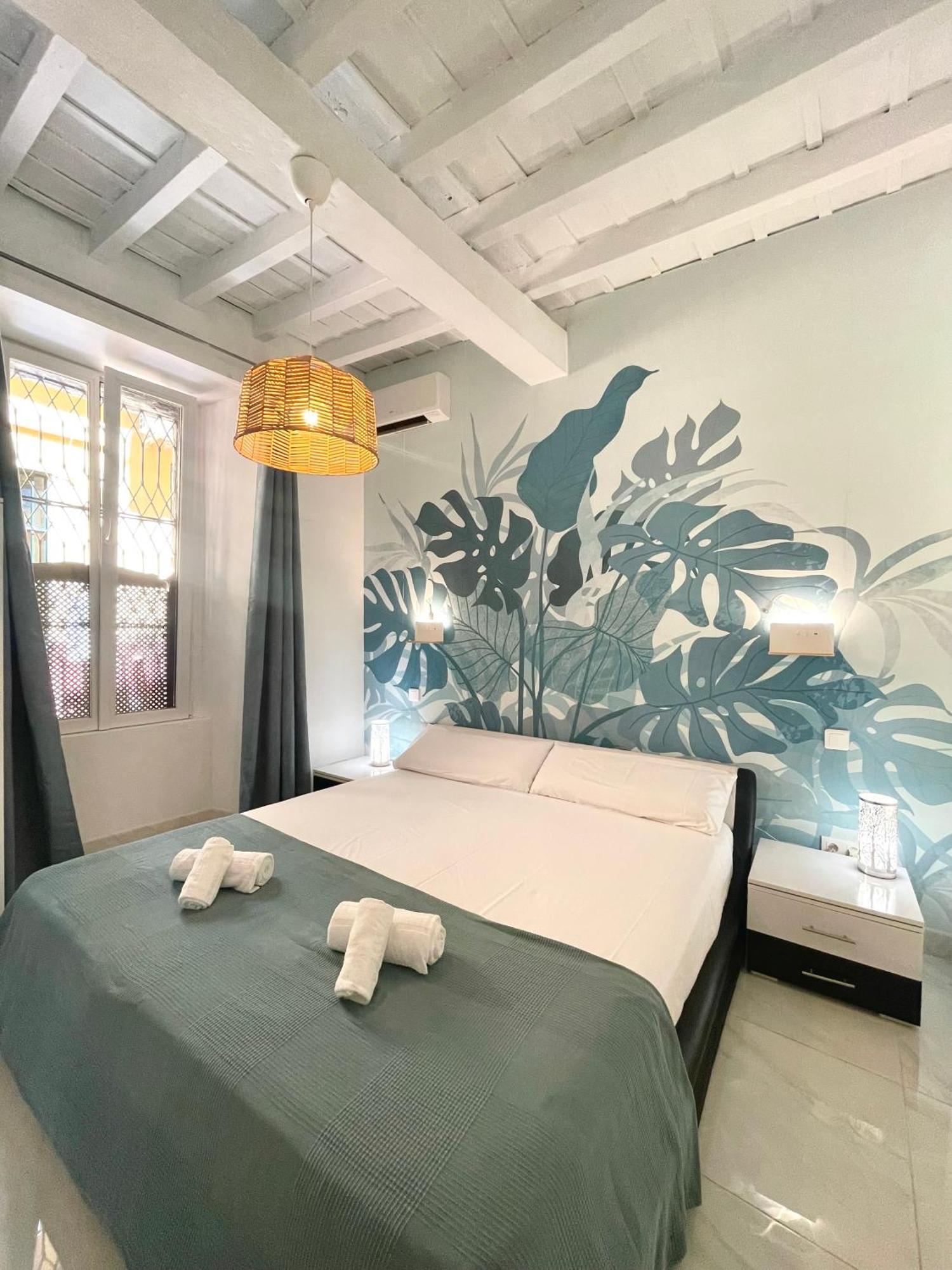 House -Rooftop&Jacuzzi -StayinSevilla Eksteriør bilde